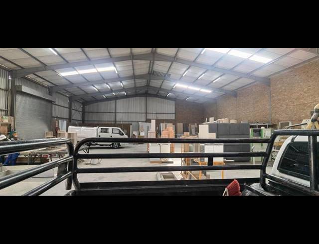 INDUSTRIAL PROPERTY TO RENT IN SILVERTON